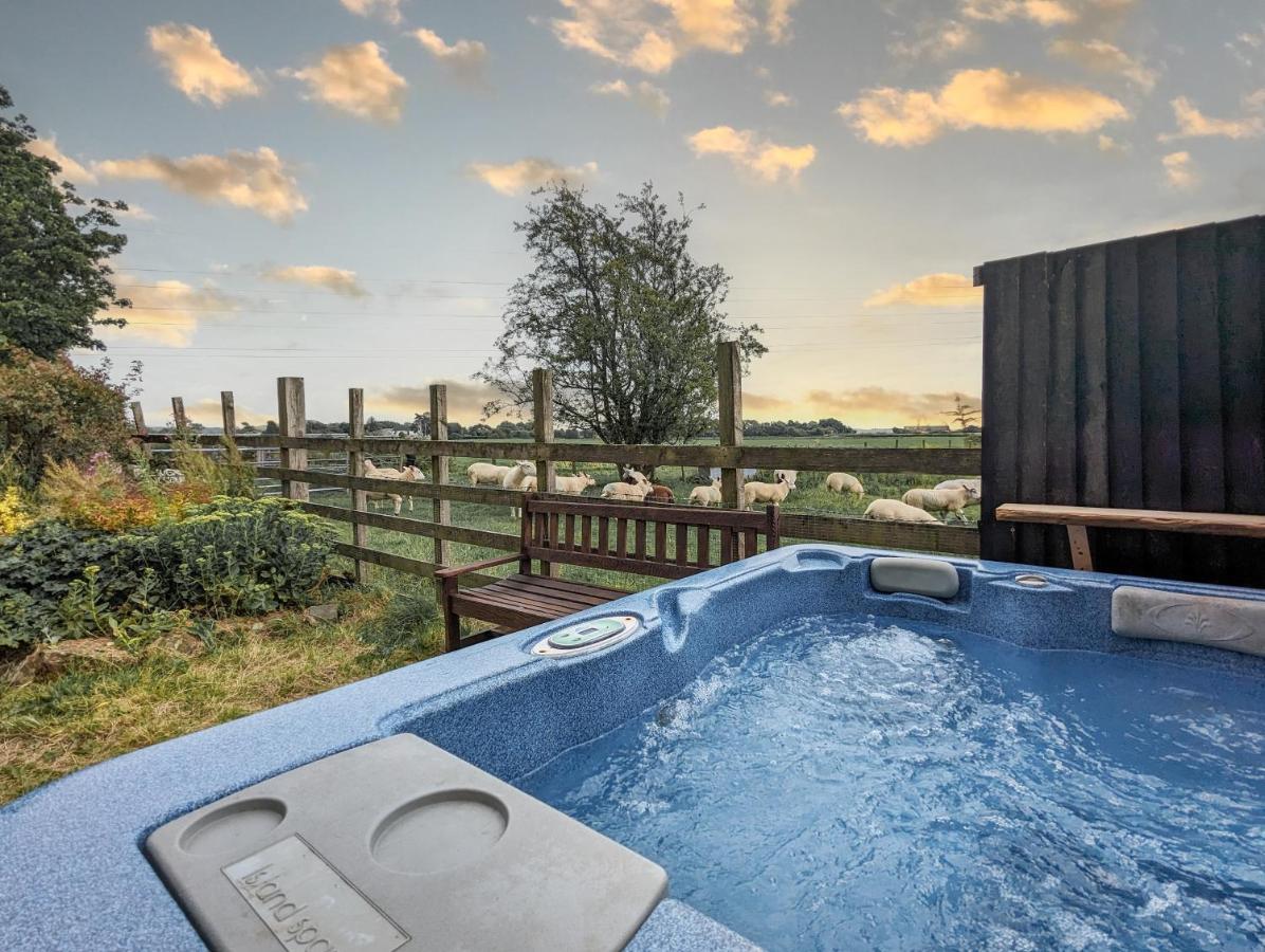 The Gilpin Farmhouse, Lake District Getaway Levens المظهر الخارجي الصورة