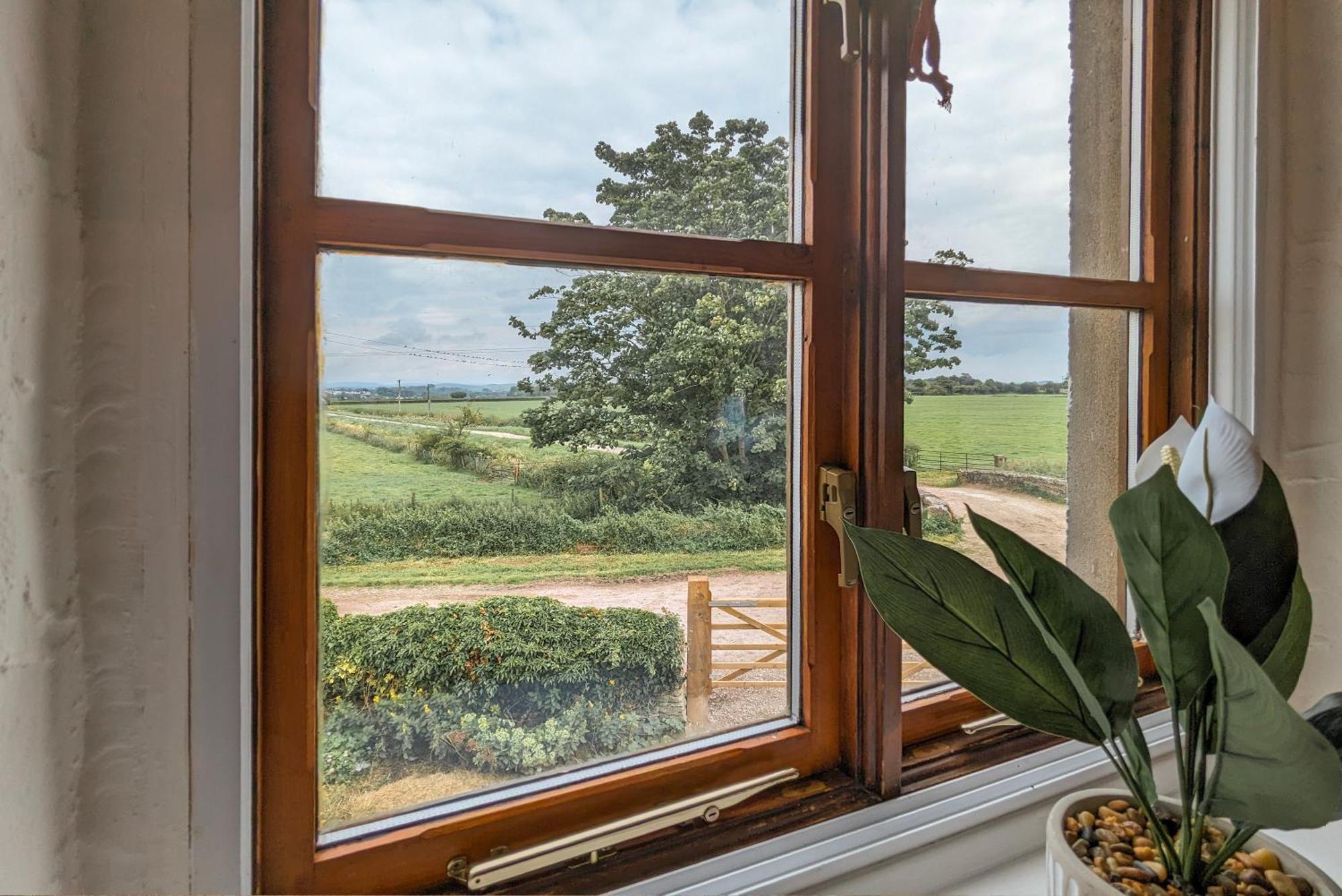The Gilpin Farmhouse, Lake District Getaway Levens المظهر الخارجي الصورة