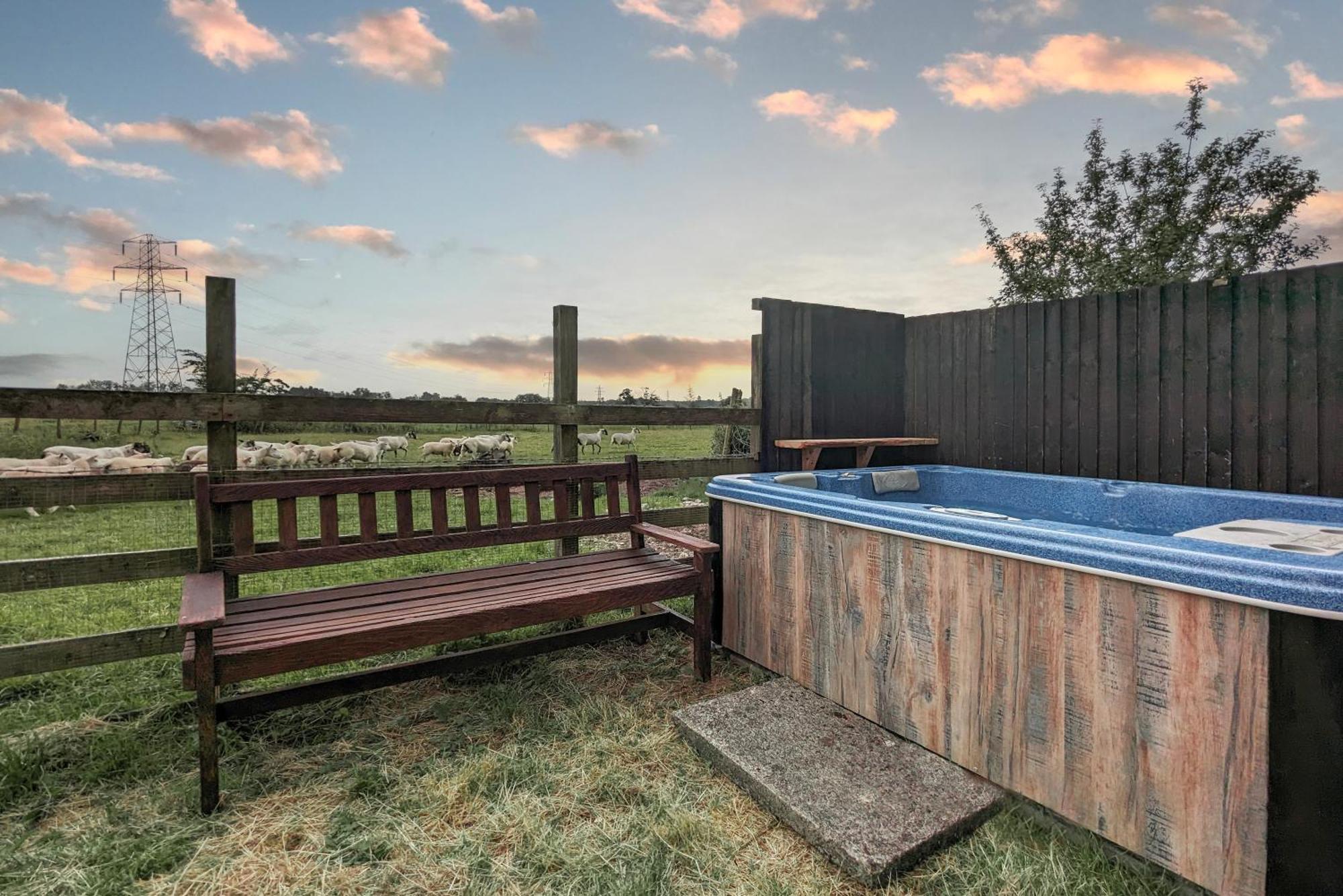 The Gilpin Farmhouse, Lake District Getaway Levens المظهر الخارجي الصورة
